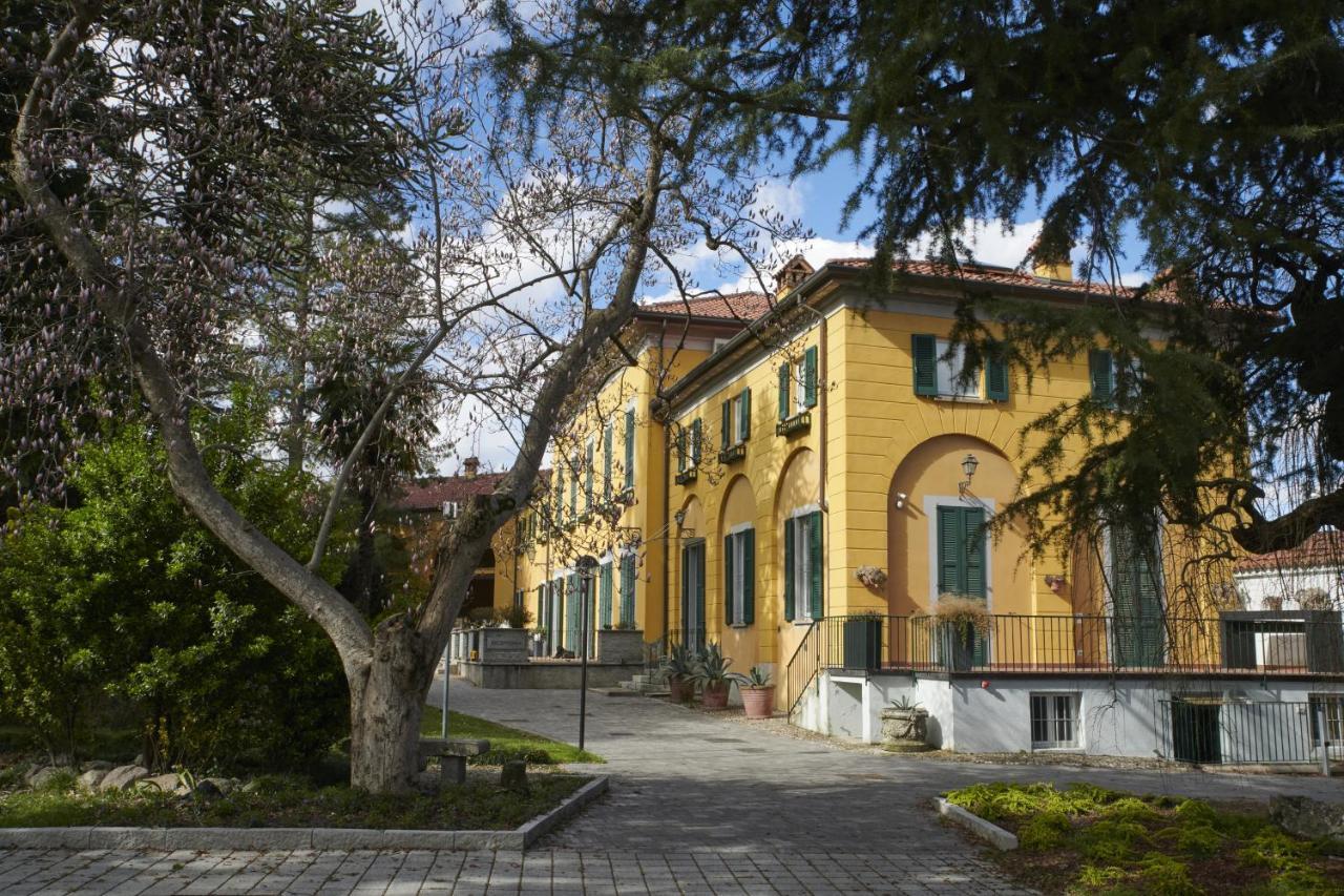 Foresteria La Torretta Fino Mornasco Bagian luar foto